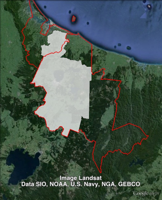 Map of Rotorua's 2011 and 2014 boundaries. 2011 boundaries marked as red lines, 2014 boundaries marked as white area. Click to enlarge.