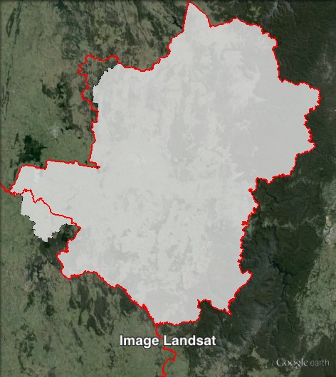 Map of Bathurst's 2011 and 2015 boundaries. 2011 boundaries marked as red lines, 2015 boundaries marked as white area. Click to enlarge.
